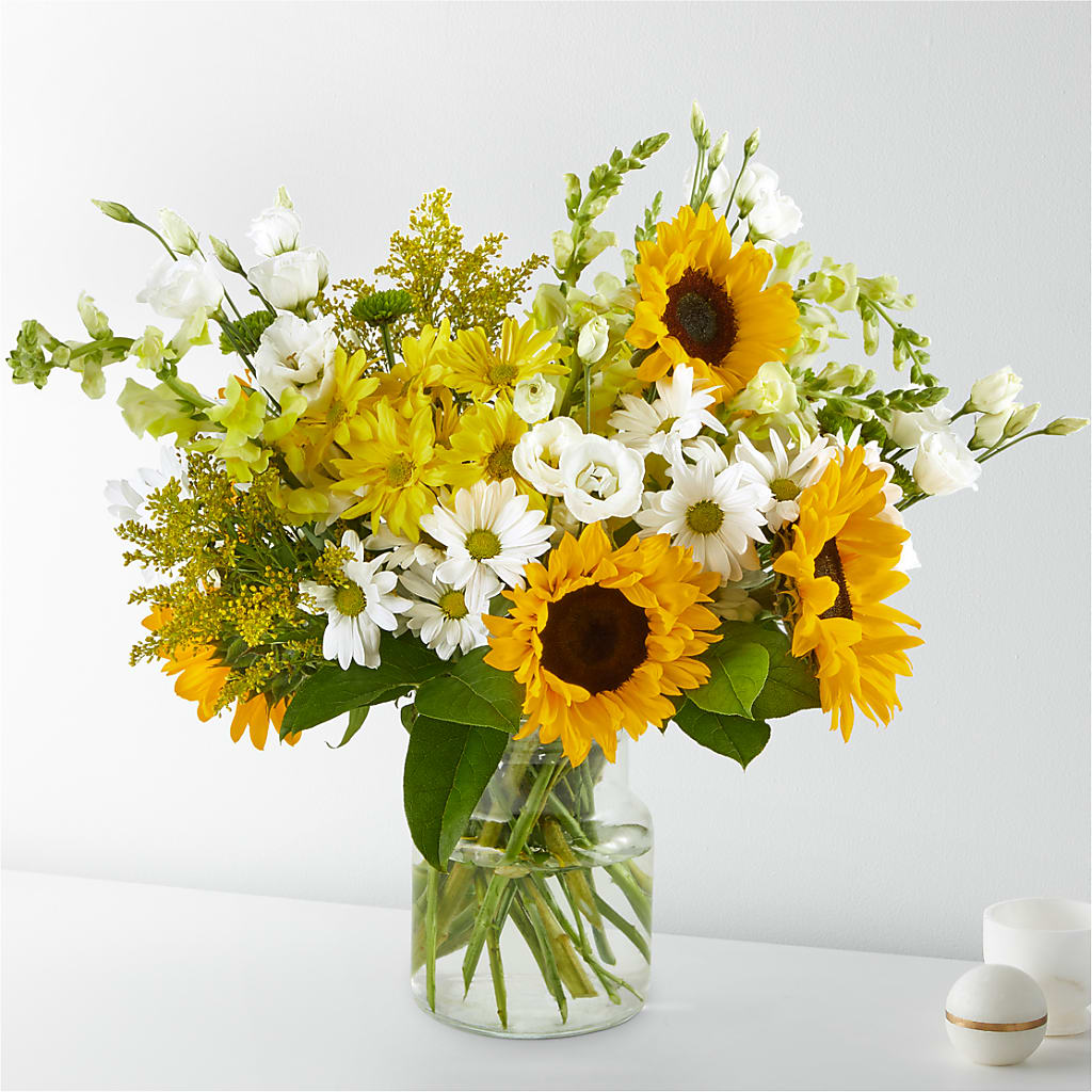 Hello Sunshine Bouquet – Nacogdoches Floral Company, Nacogdoches TX