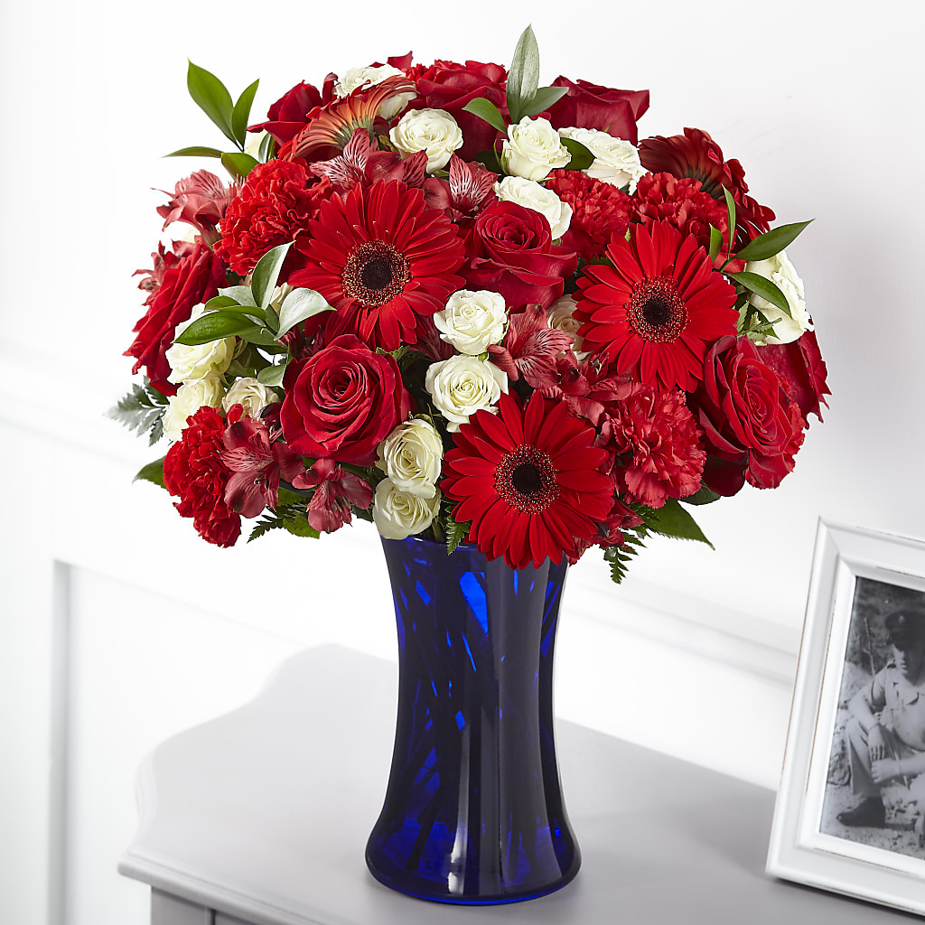 Hearts Embrace Bouquet – Nacogdoches Floral Company, Nacogdoches TX