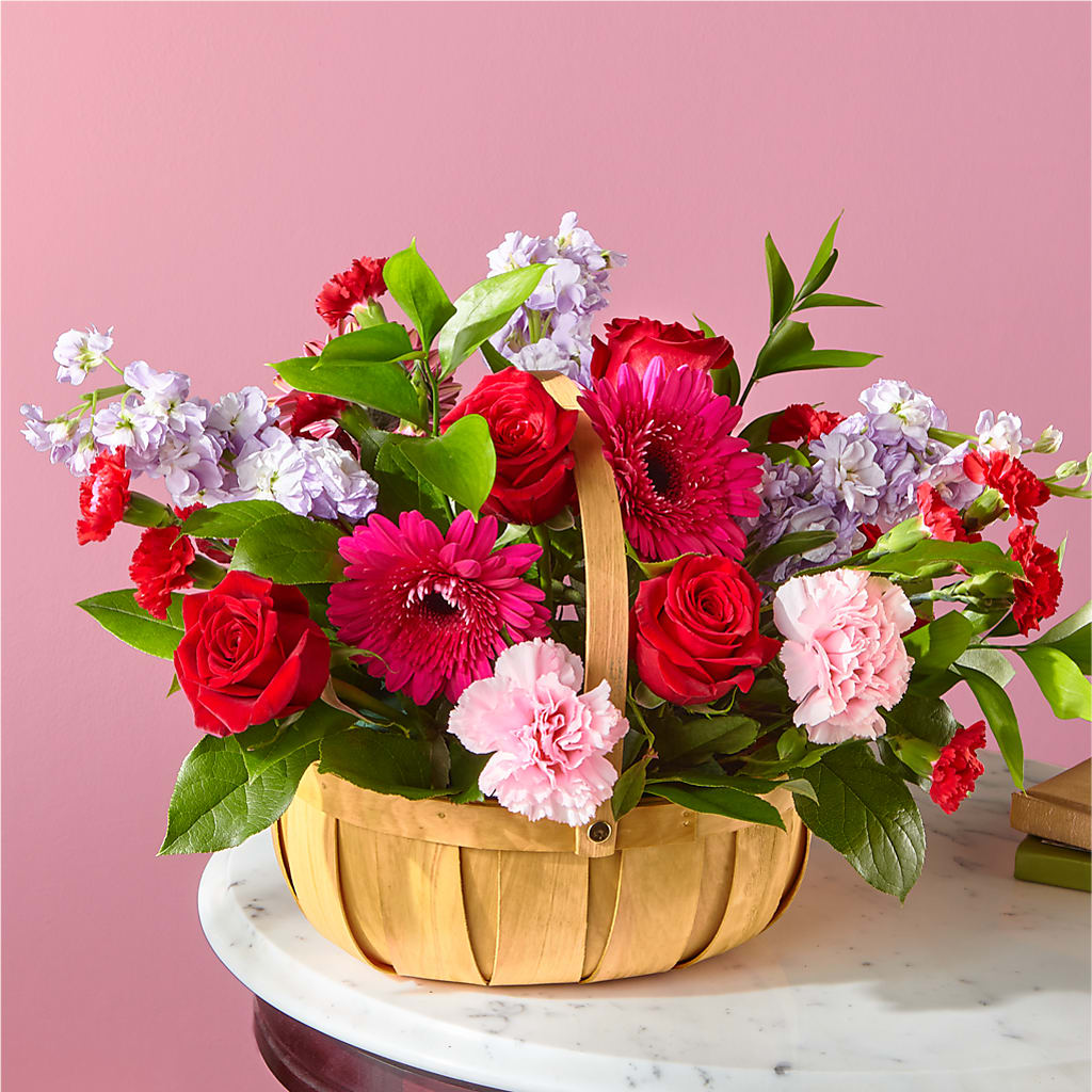 Pink Picnic Basket – Nacogdoches Floral Company, Nacogdoches TX