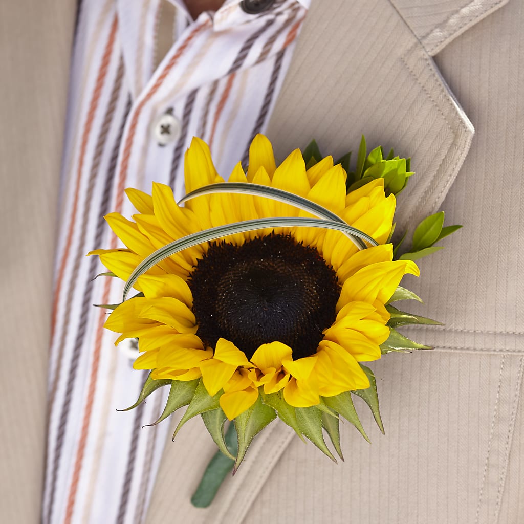 Free Spirit Boutonniere – Nacogdoches Floral Company, Nacogdoches TX