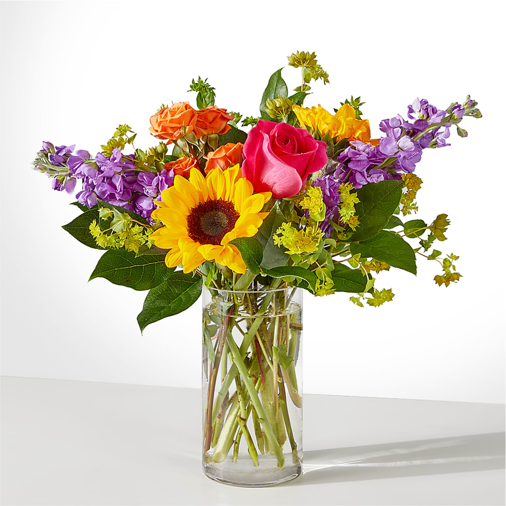 Vibrant Greetings Bouquet –  Nacogdoches Floral Company, Nacogdoches TX