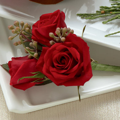 Red Spray Rose Boutonniere –  Nacogdoches Floral Company, Nacogdoches TX